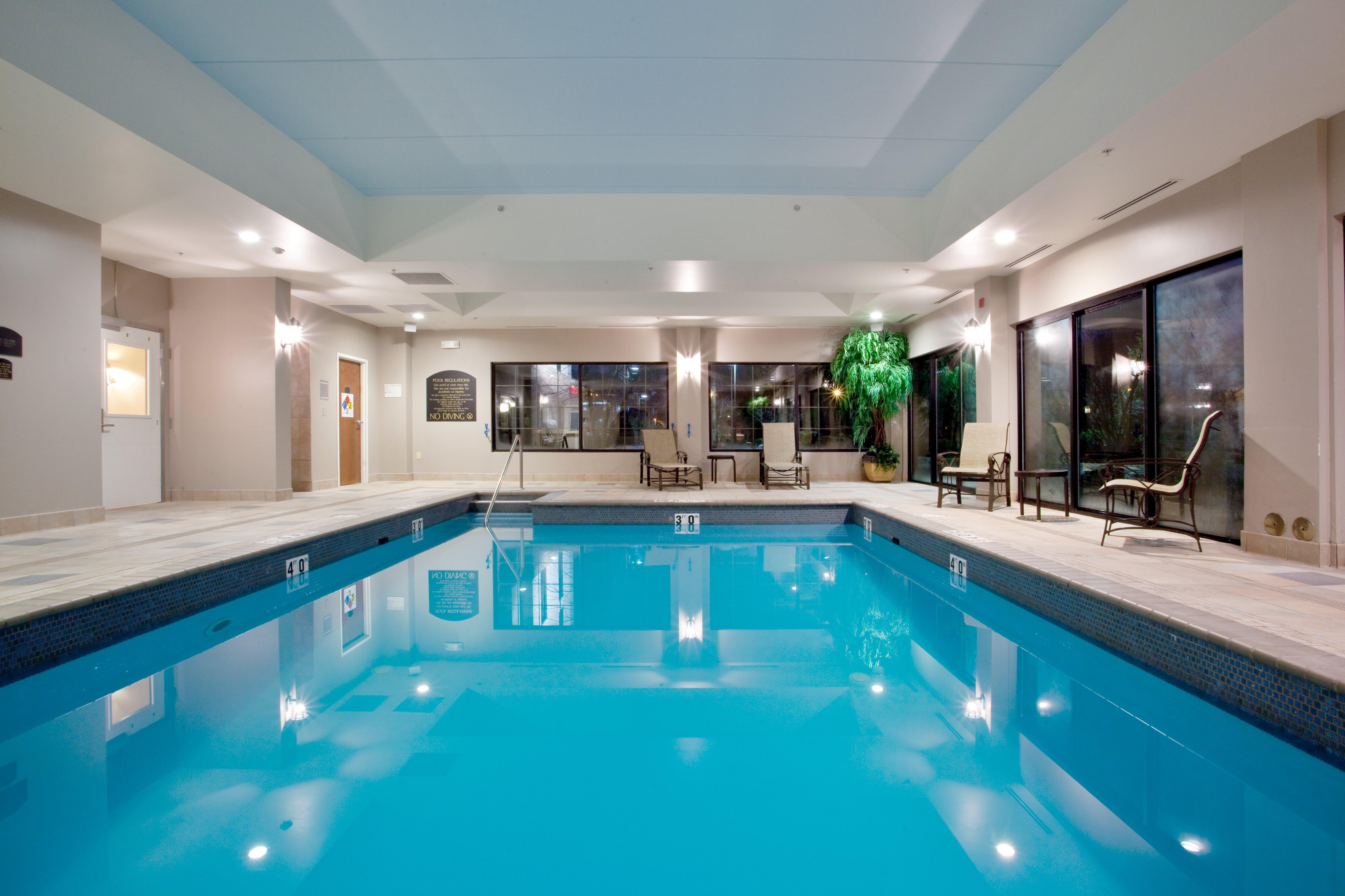 Holiday Express & By Ihg 3* Newport News