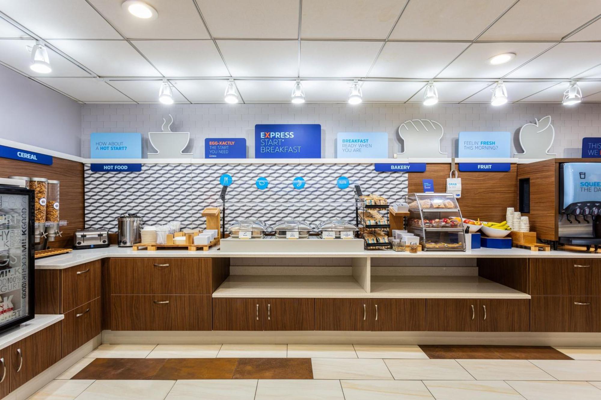 Express & By Ihg Hotel Newport News
