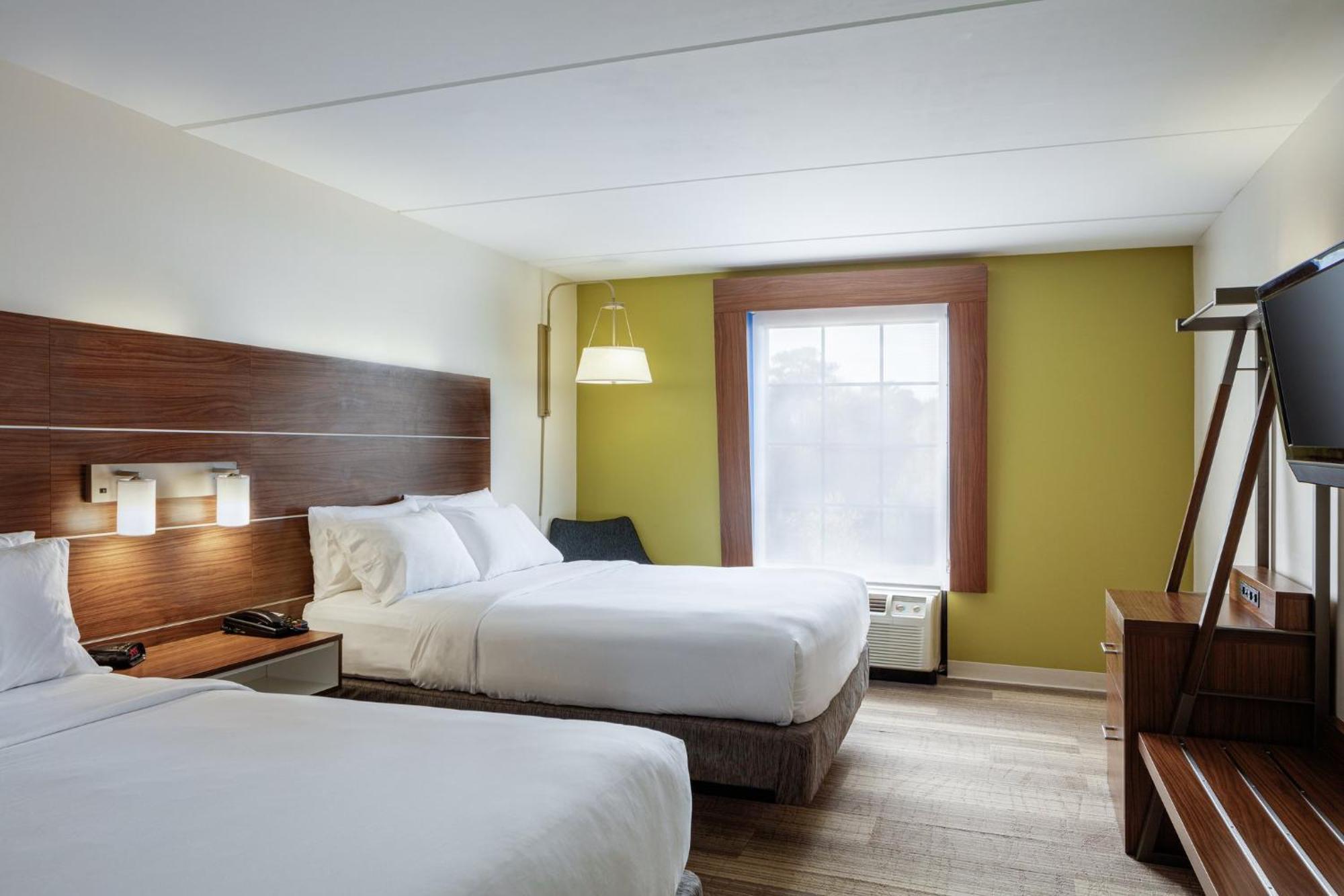 Express & By Ihg Hotel