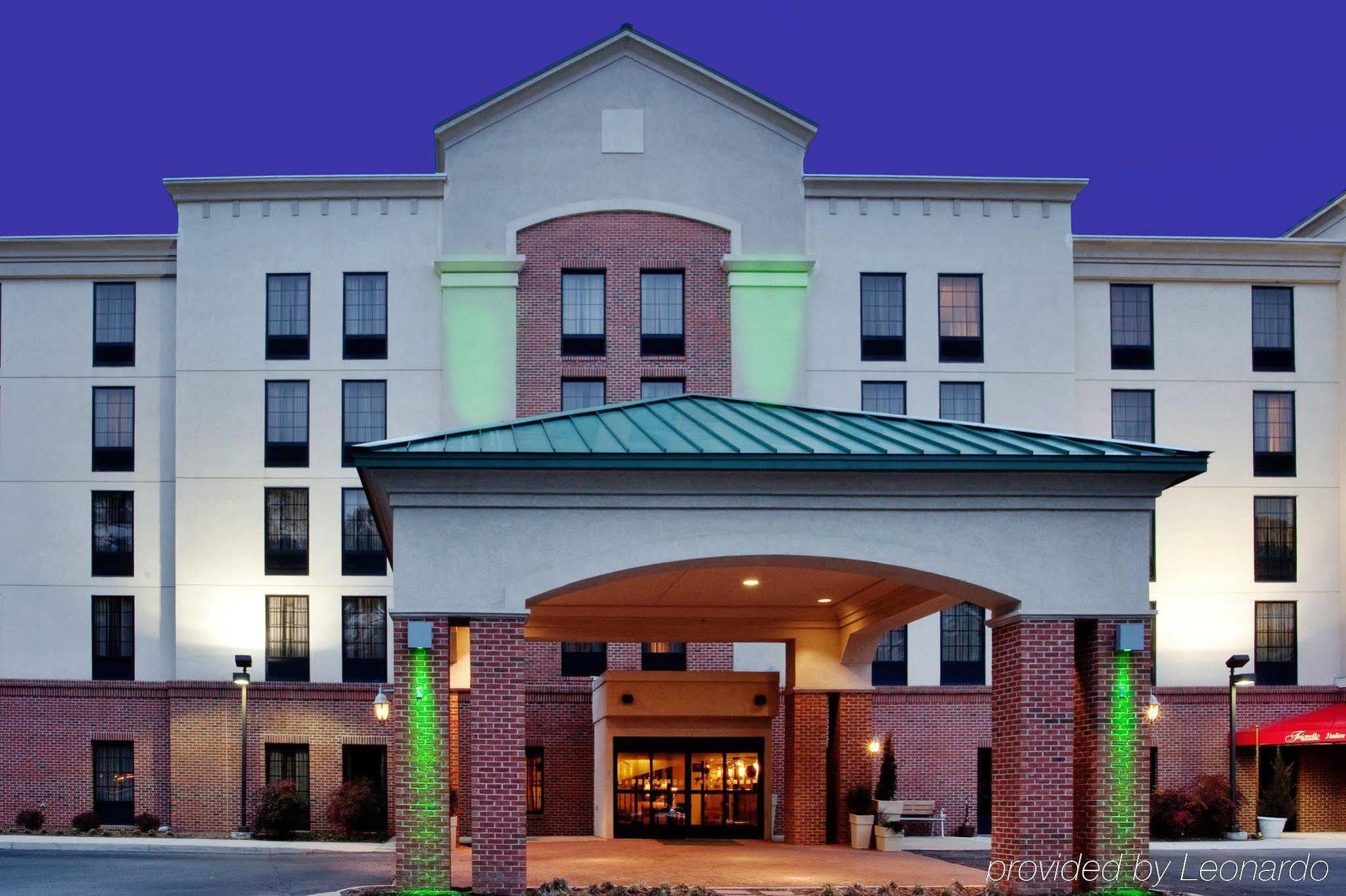 Express & By Ihg Hotel Newport News
