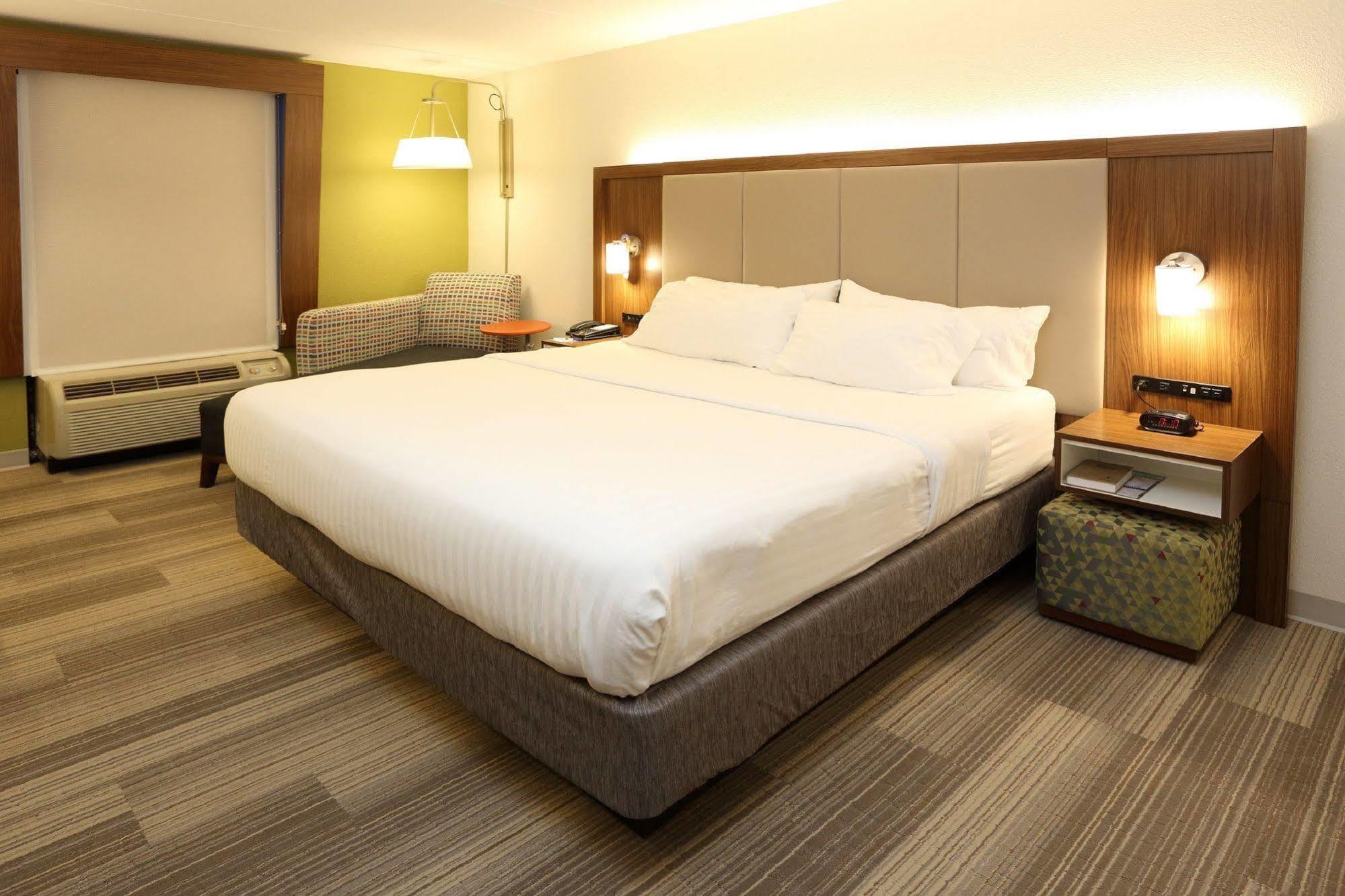 Express & By Ihg Newport News