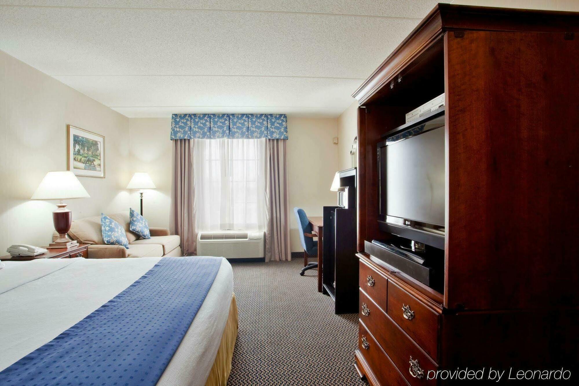 Express & By Ihg Hotel Newport News