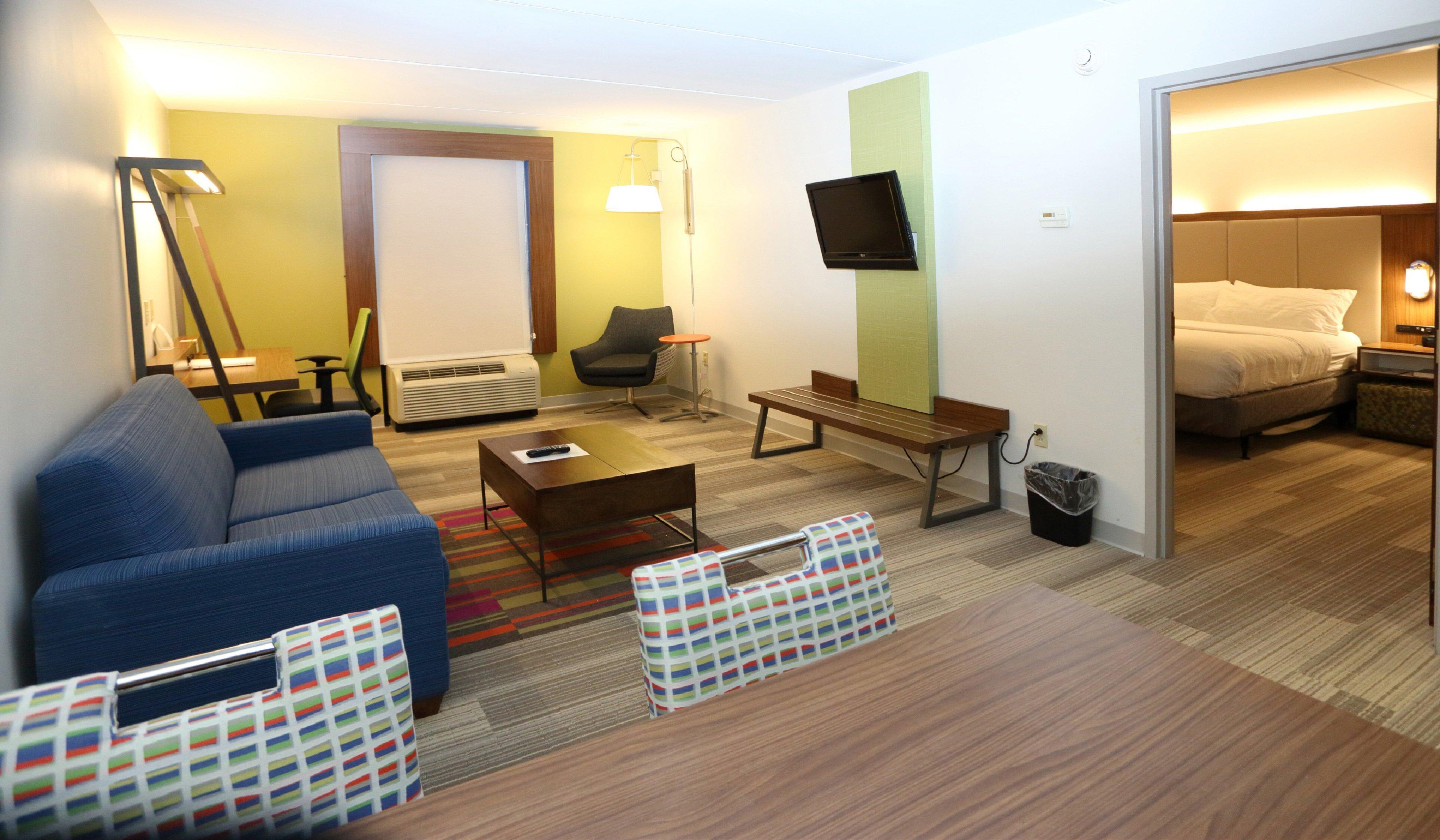 Holiday Express & By Ihg 3*